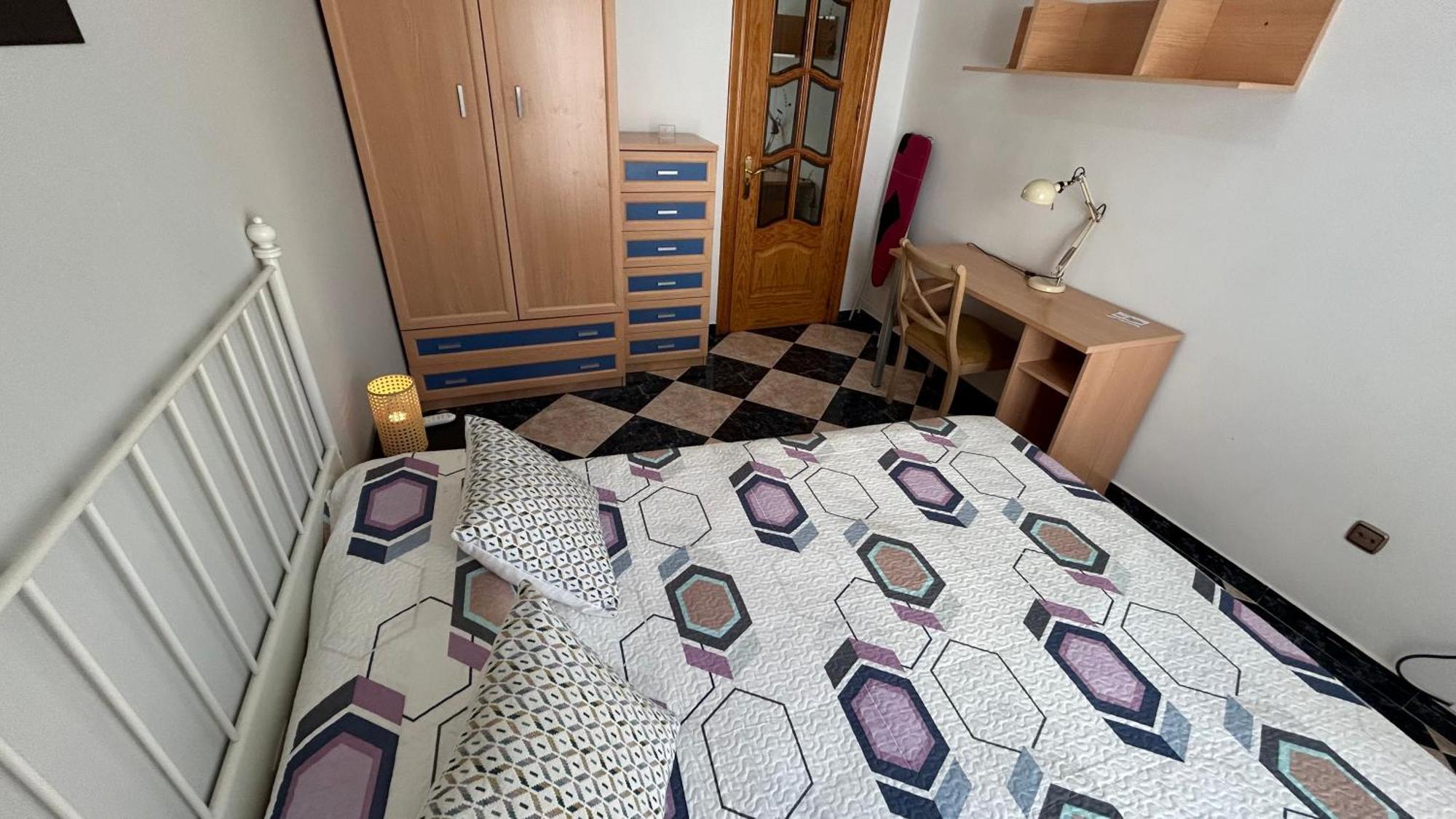 Piso En Malaga * Arenas (Malaga)